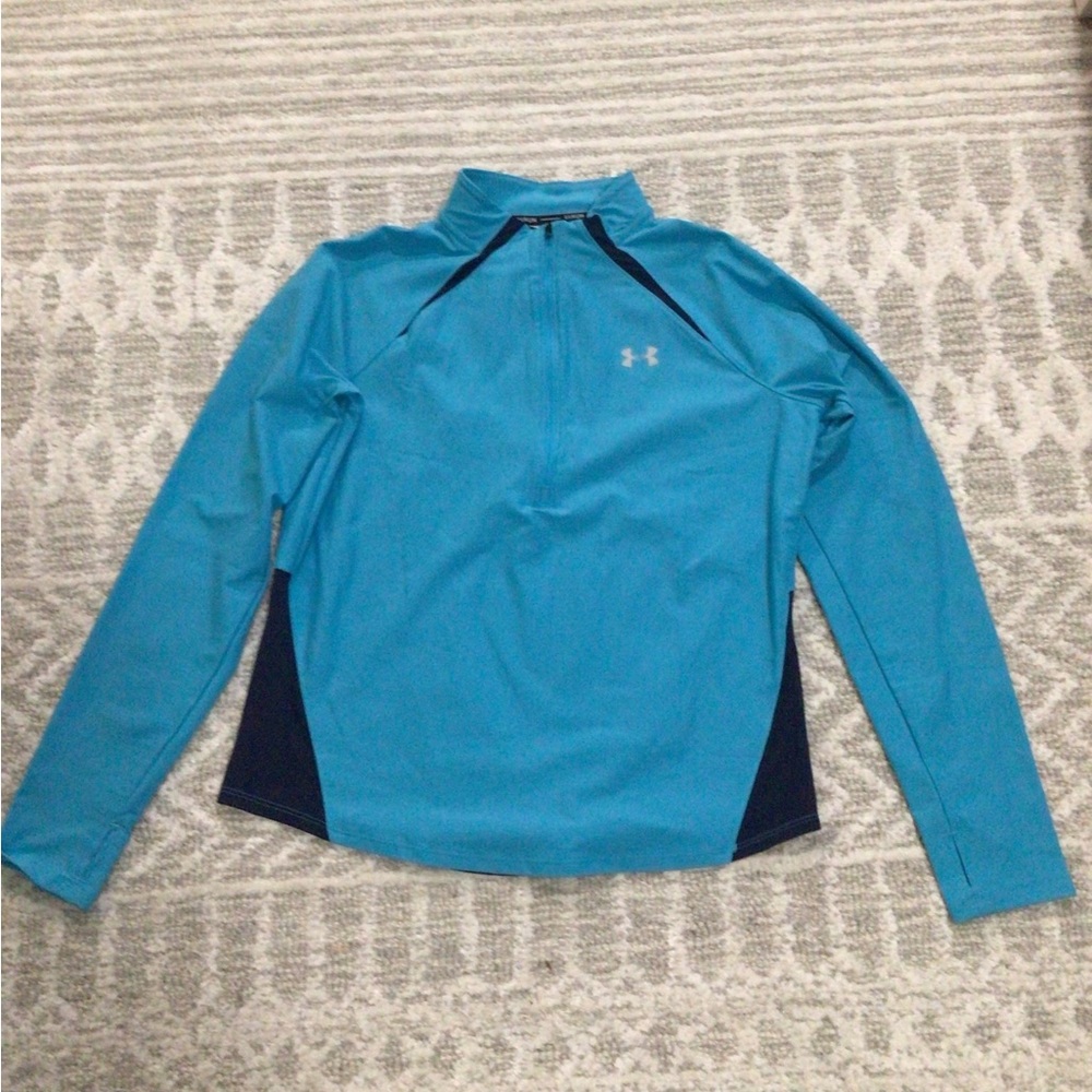 Under Armour long sleeve shirt.